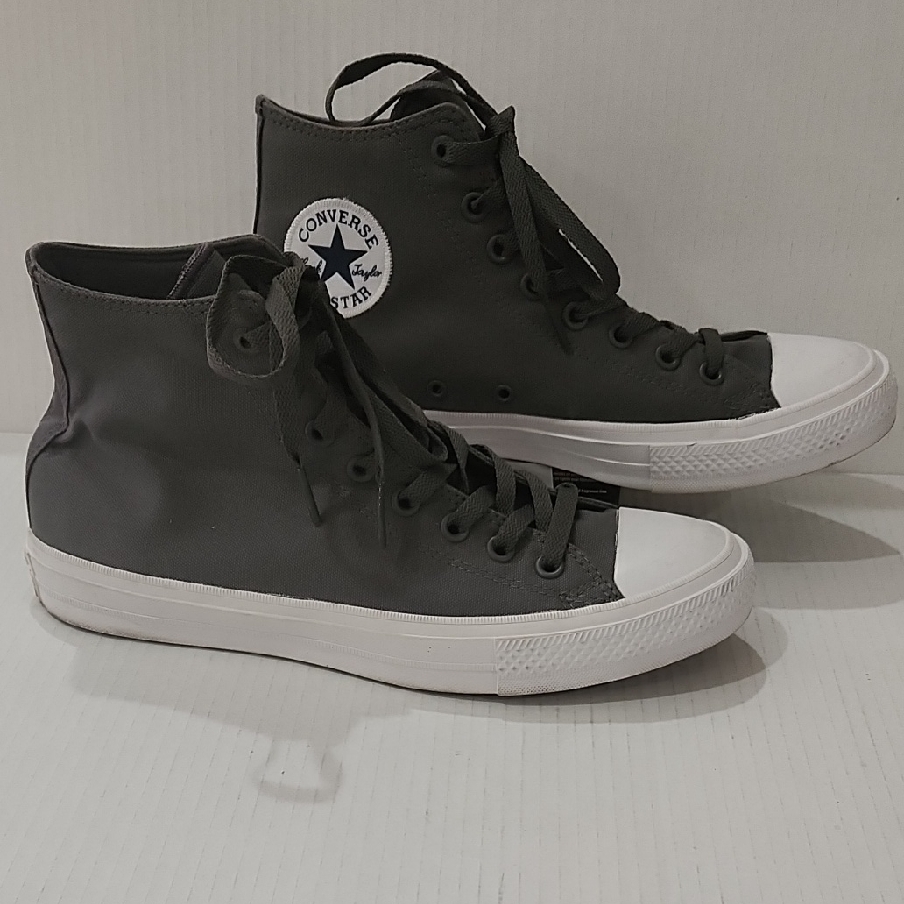 Converse High-Top All Star Shoes Classic Design Women's Size 11 Mens Size 9